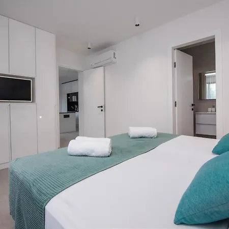 Gorgeous In * Pašman