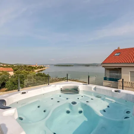 Amazing In Pašman