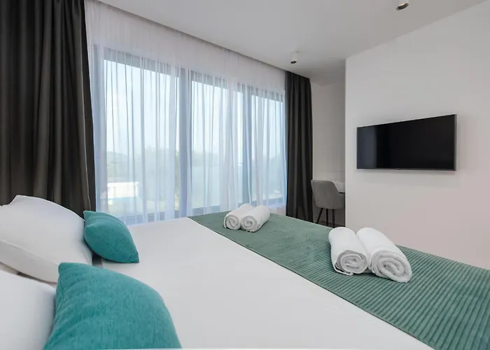 Gorgeous In Nyaraló *