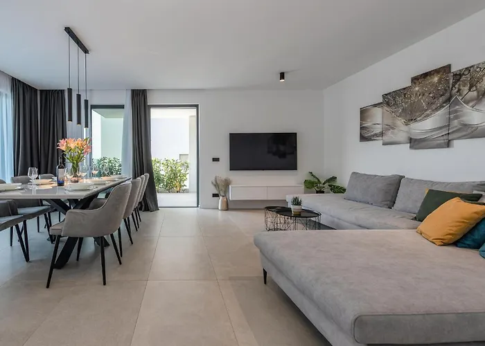 Gorgeous In Nyaraló