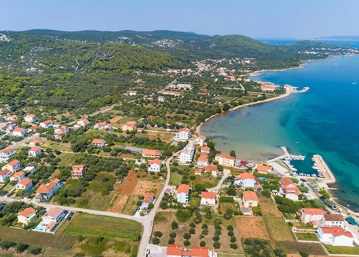 Gorgeous In Nyaraló